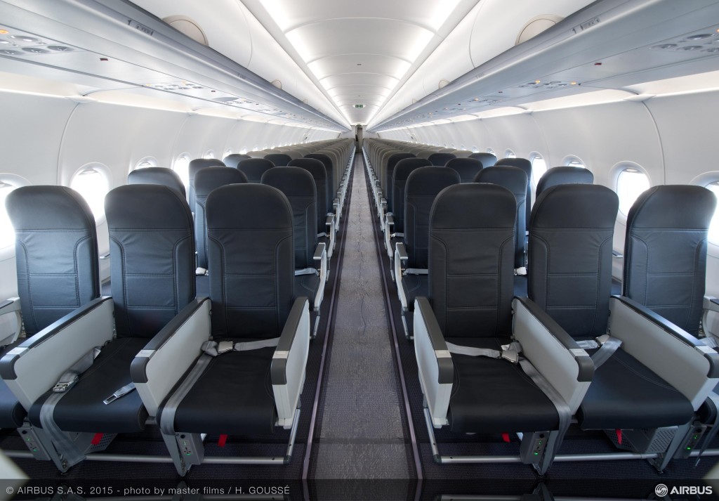 A320_Vueling_interior_cabin_2