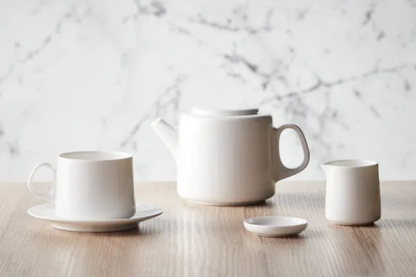 Qantas redesigns iconic tableware for 787 generation - Runway ...