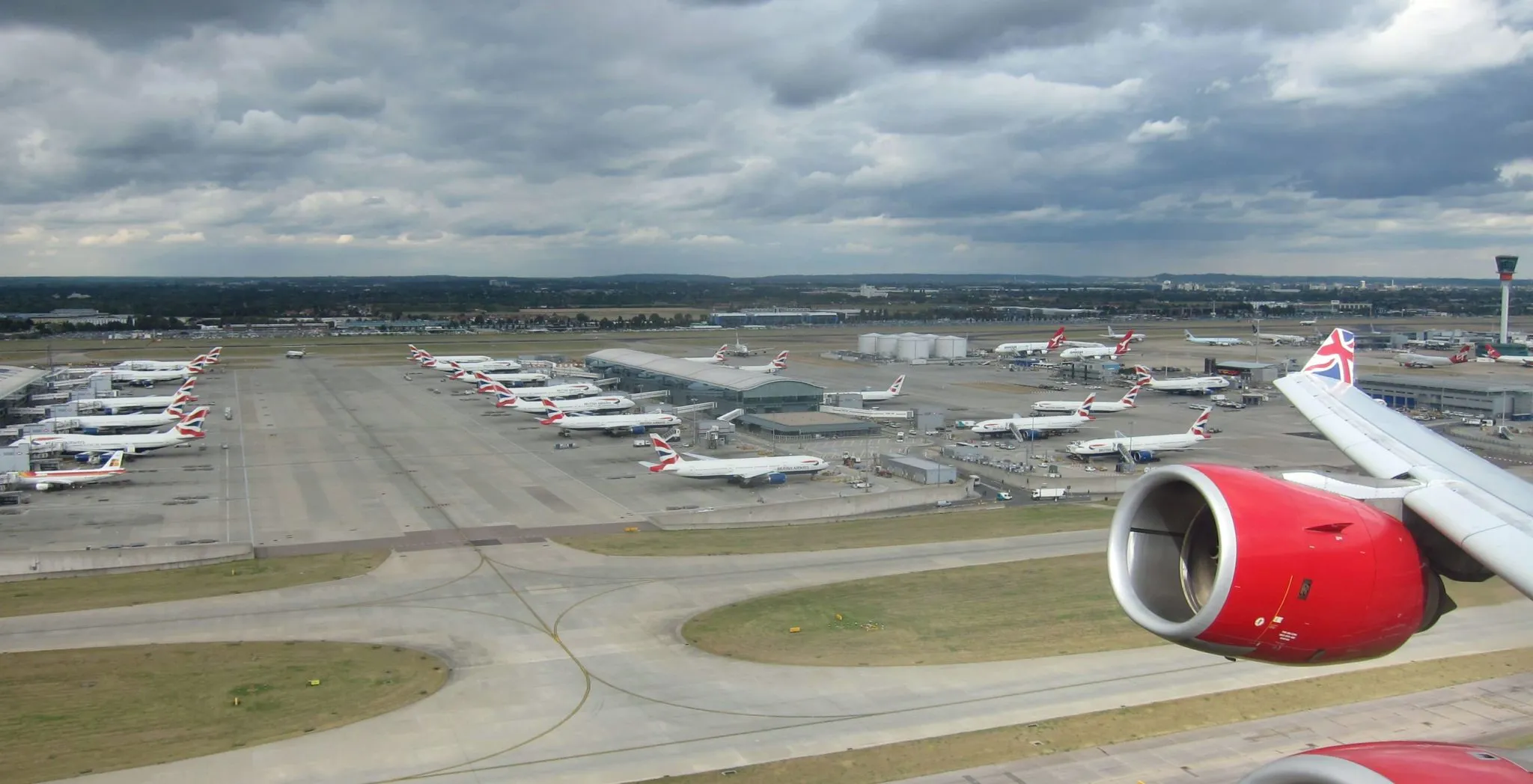 UK's climate advisor blasts strategy to cut aviation emissions - Vimarsana News
