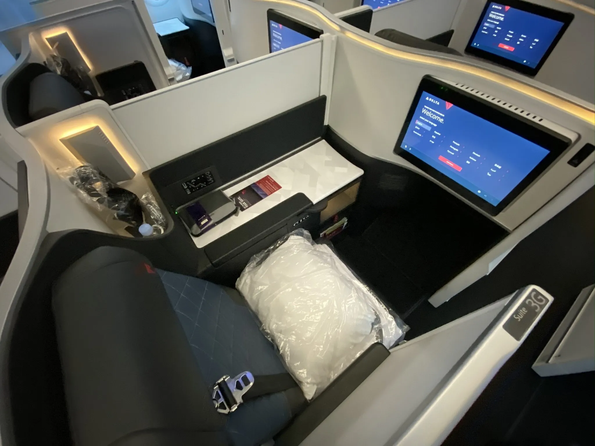 Delta IFE on A330neo primed to be slick but quirks need ironing out ...