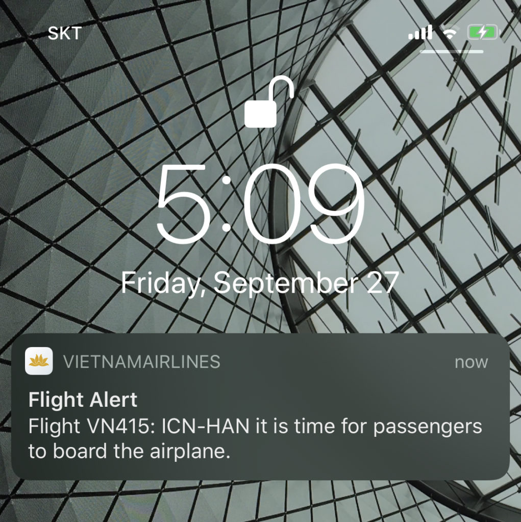 Screenshot of a phone showing the push notification from the airline