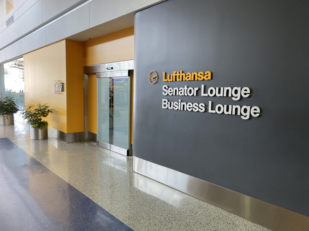 Entry way to Lufthansa Lounge