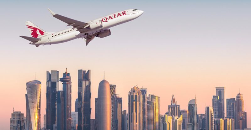 qatar 787 dreamliner in flight