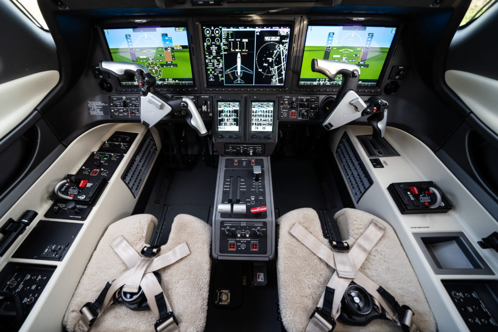 Pilot and co pilot seating in the Phenom 300