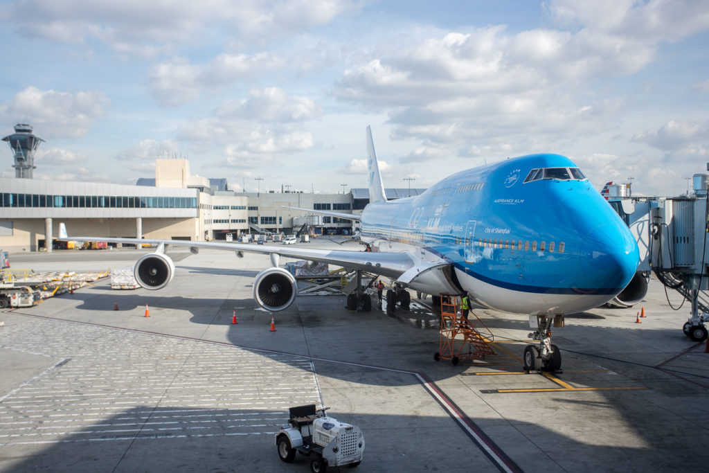 KLM 747-400 at the gate