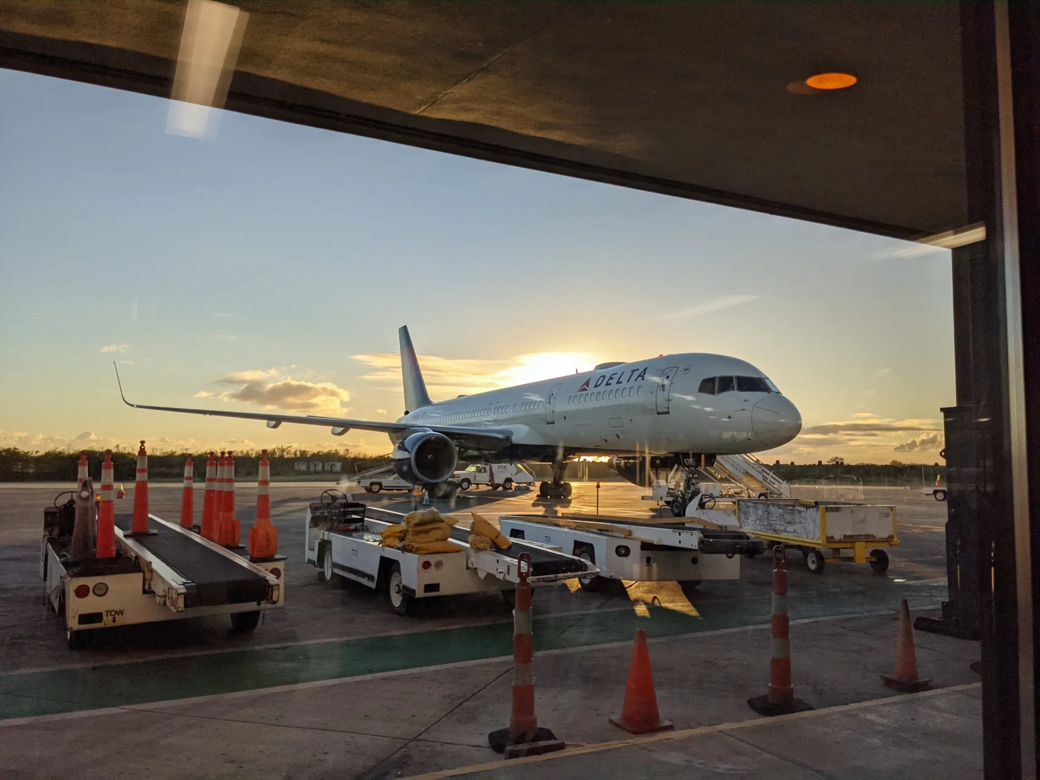 Factoring in New York restrictions when flying from USVI Runway