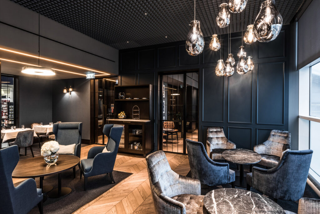 Airport Dimensions, Swissport NO1 Lounges Clubroom