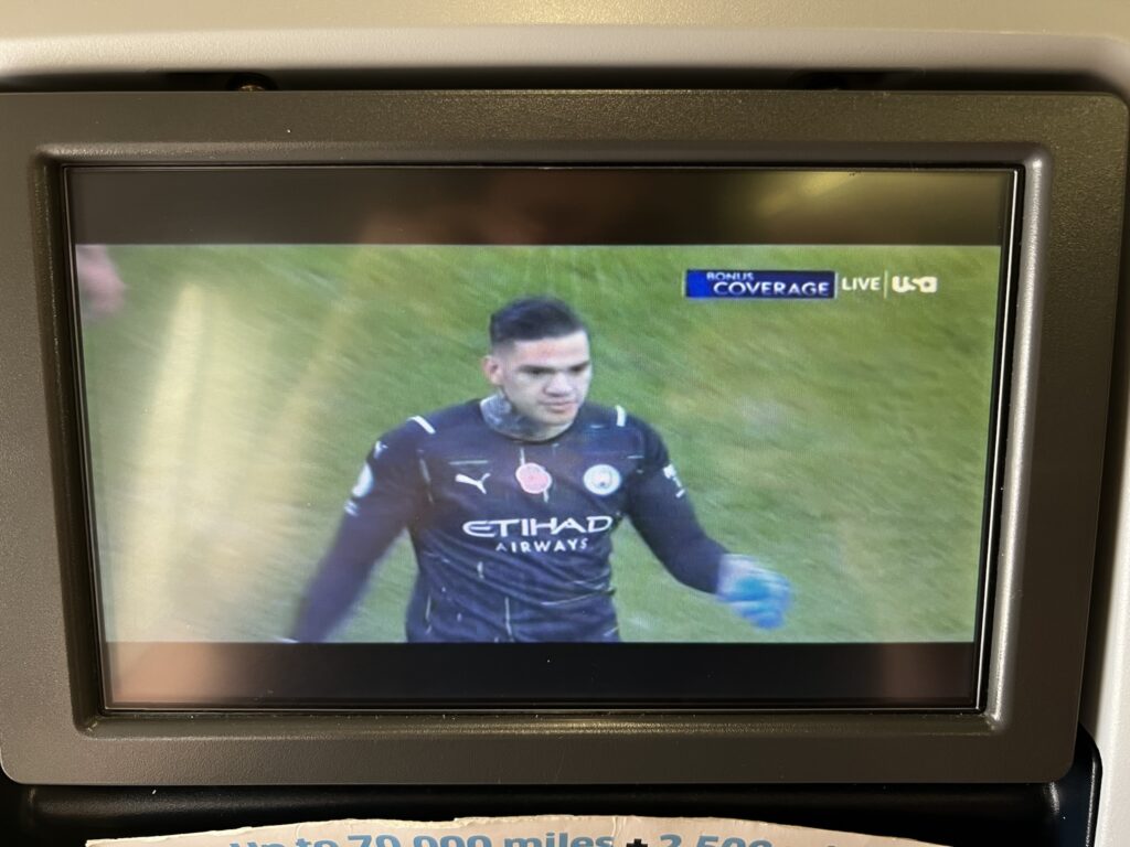 United Airlines Boeing 737-800 seatback IFE system, LiveTV, playing live sports