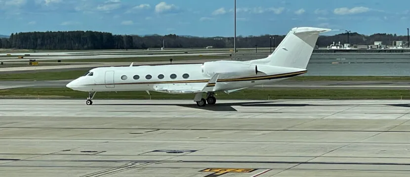 Gulfstream G450 at Dulles