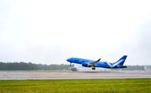 Breeze's first transcon A220 takes off from Richmond for SFO