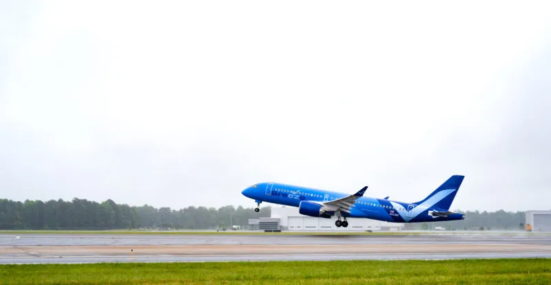Breeze's first transcon A220 takes off from Richmond for SFO