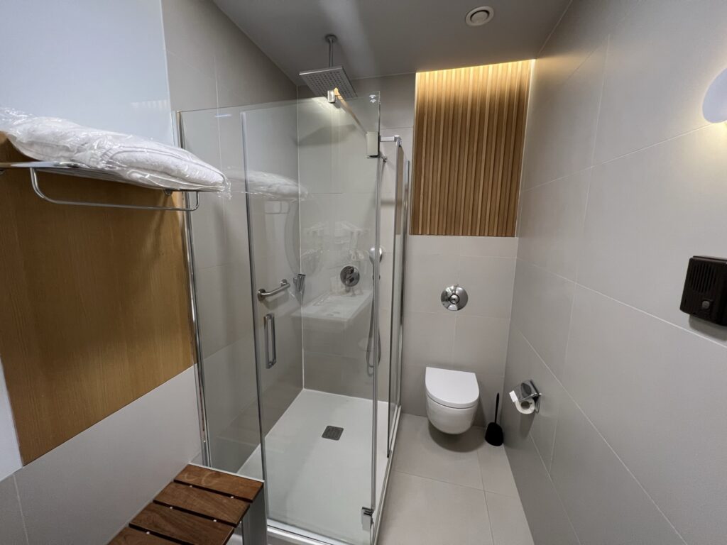 The shower room at Iberia's lounge in Madrid