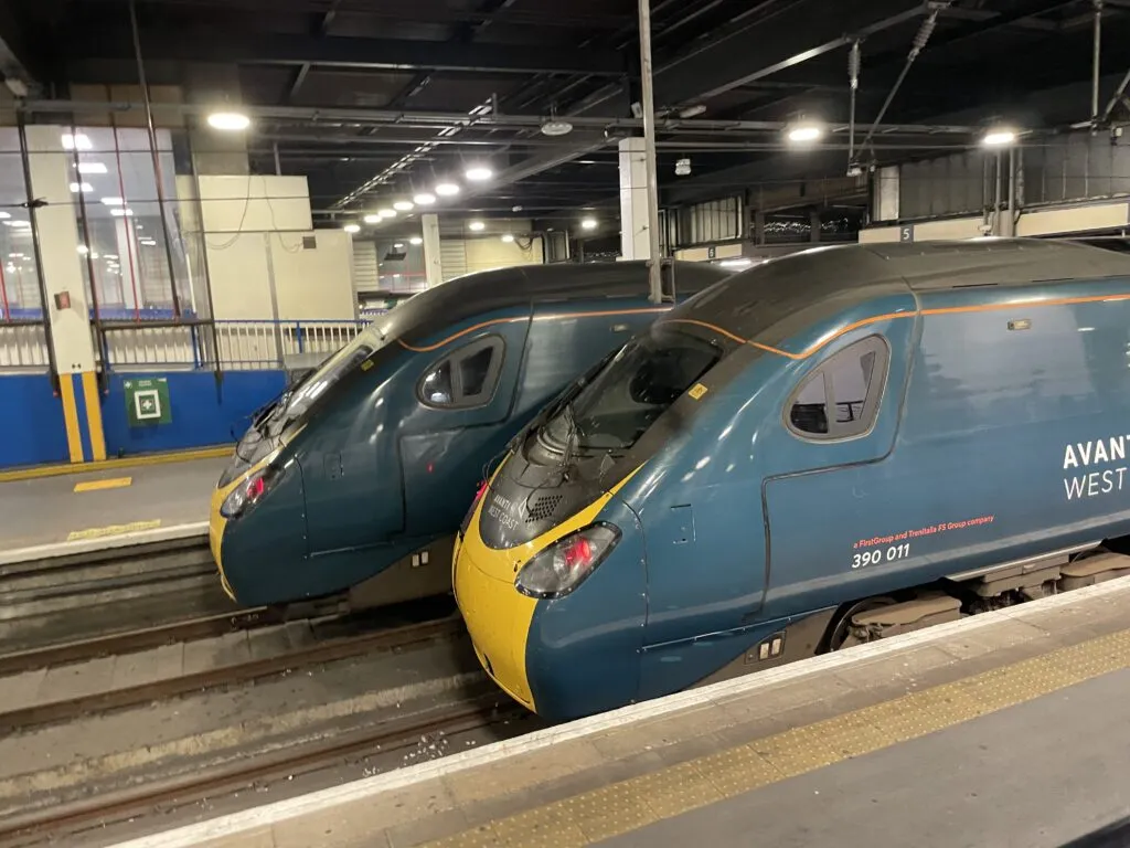 Innovative Avanti Standard Premium cabin let down by patchy serviceRunway Girl