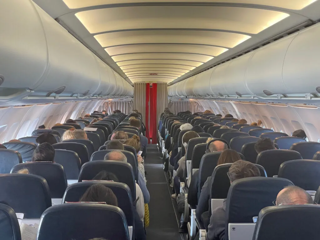 Cabin air quality in spotlight again as pressure mounts for