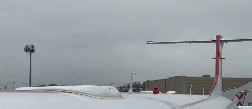 The top of a JSX aircraft shows the connectivity antenna for the aircraft. It operates SpaceX starlink connectivity.