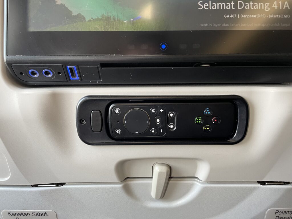 Remote control sistem IFE di kursi Garuda Indonesia