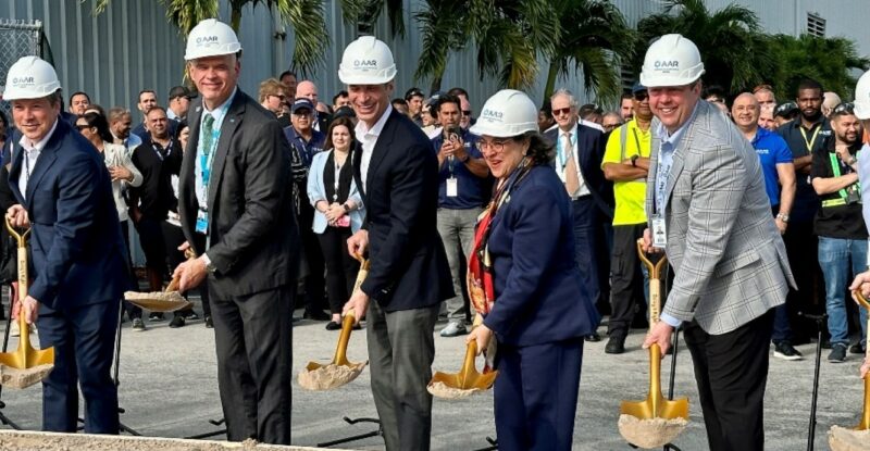 From left to right: James Crane, Ralph Cutié, John M. Holmes, Mayor Daniella Levine Cava, and Tom Hoferer (AAR’s SVP of Repair & Engineering) gather to celebrate construction of an additional AAR Airframe MRO facility at Miami International Airport.