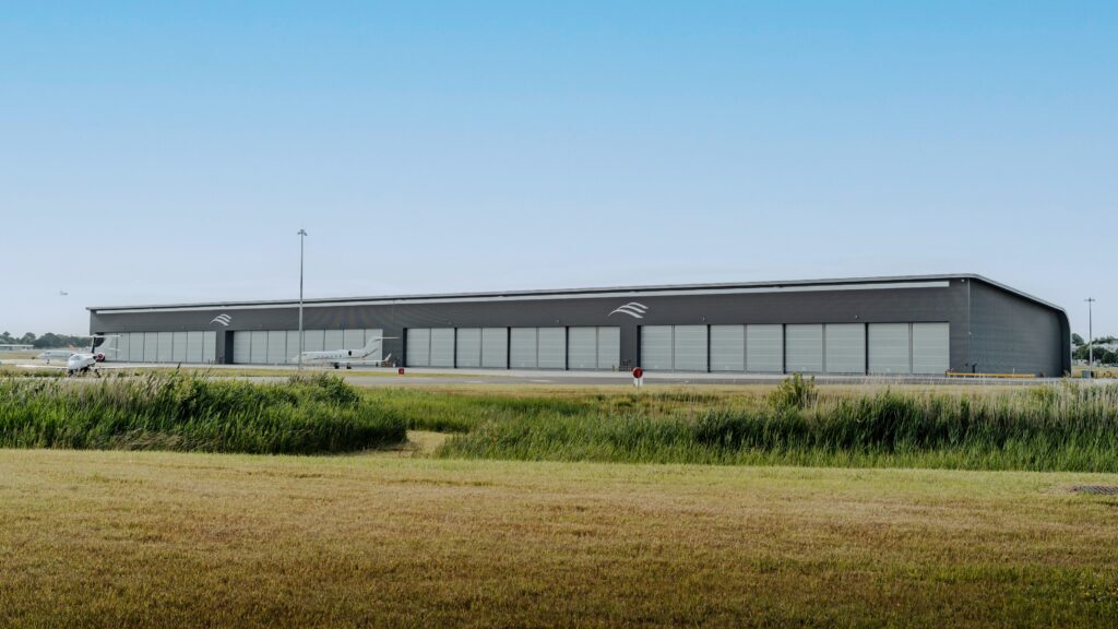 The epxansive Farnborough Airport Domus III facility