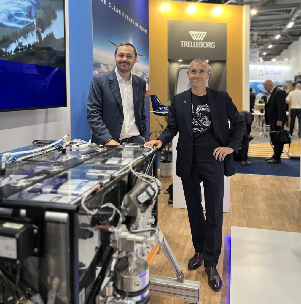 L to R: George Alafinov , CEO JEKTA, and Val Miftakhov, CEO ZeroAvia announce the partnership at the Farnborough Airshow.