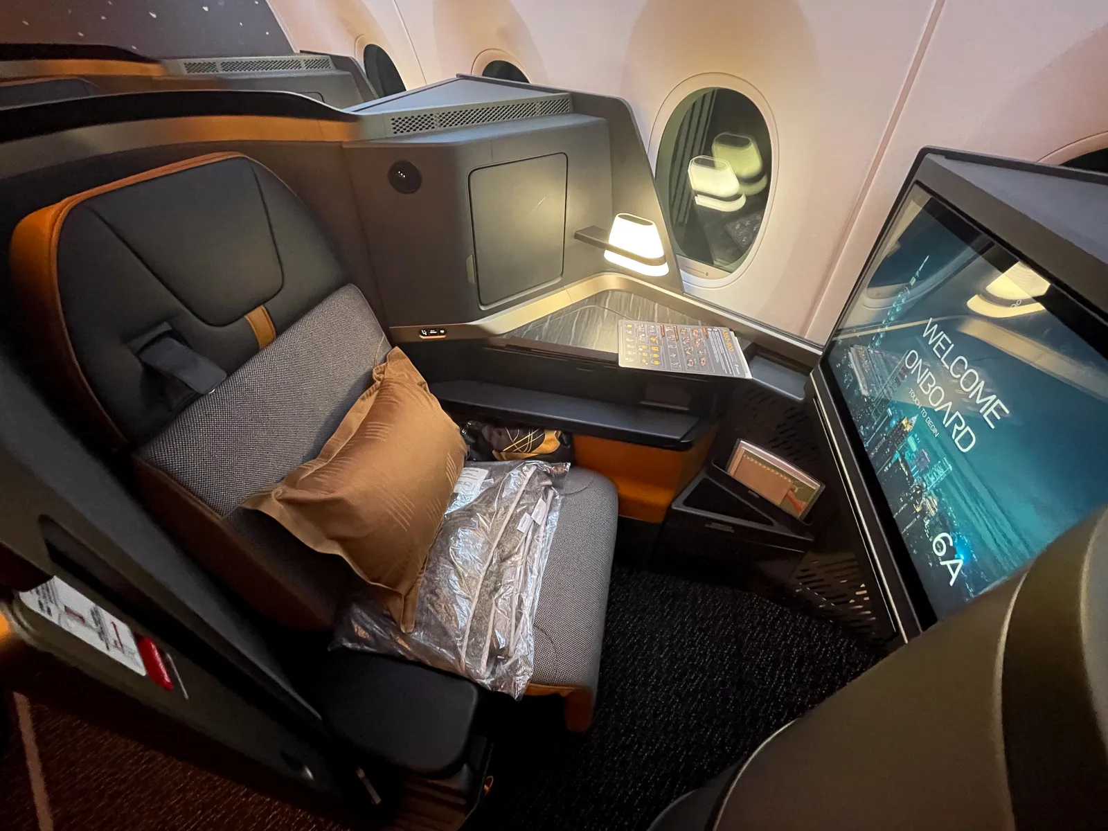 How Starlux delivers one of the best premium experiences aroundRunway Girl