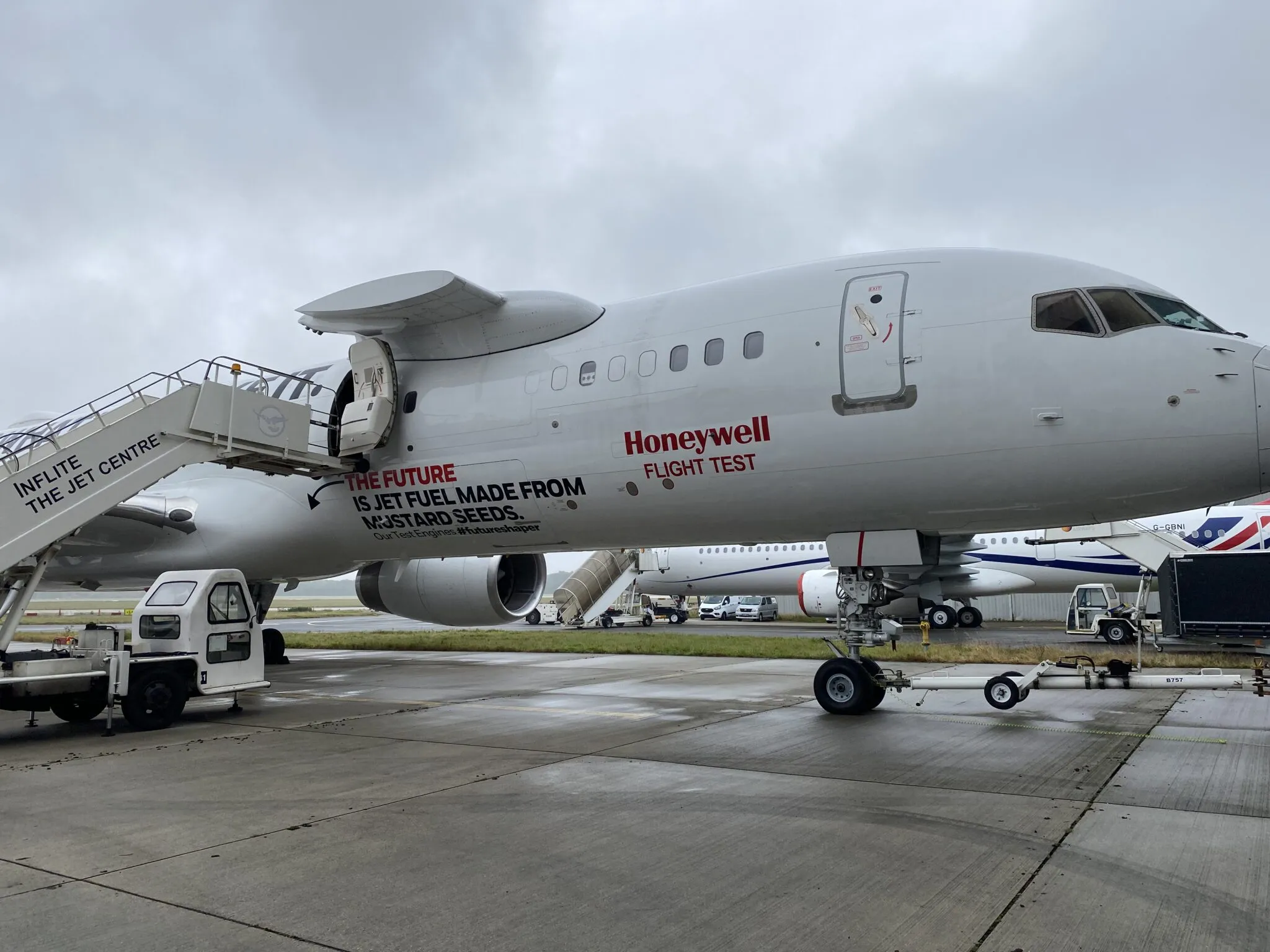Honeywell 757 demo flight provides insight into defense