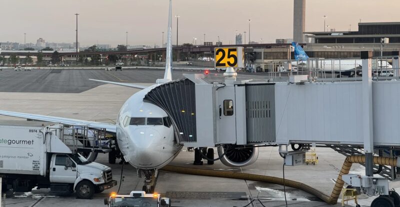 Boeing 737 MAX parked and ready to board. Before announcing a pivot to Starlink, United tapped Viasat to bring IFC to its MAX aircraft.