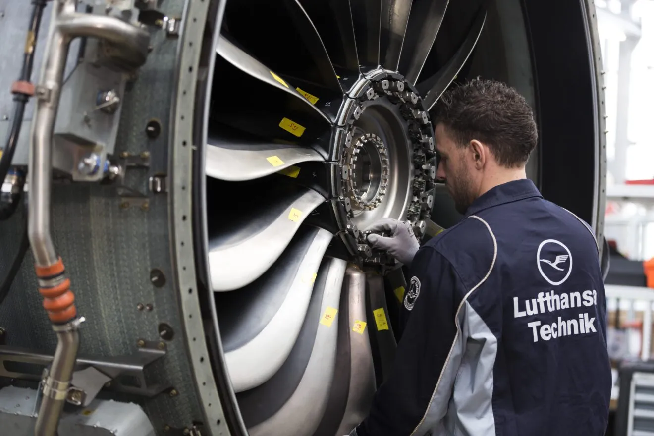 Press Release: WestJet, Lufthansa Technik ink historic engine MRO ...
