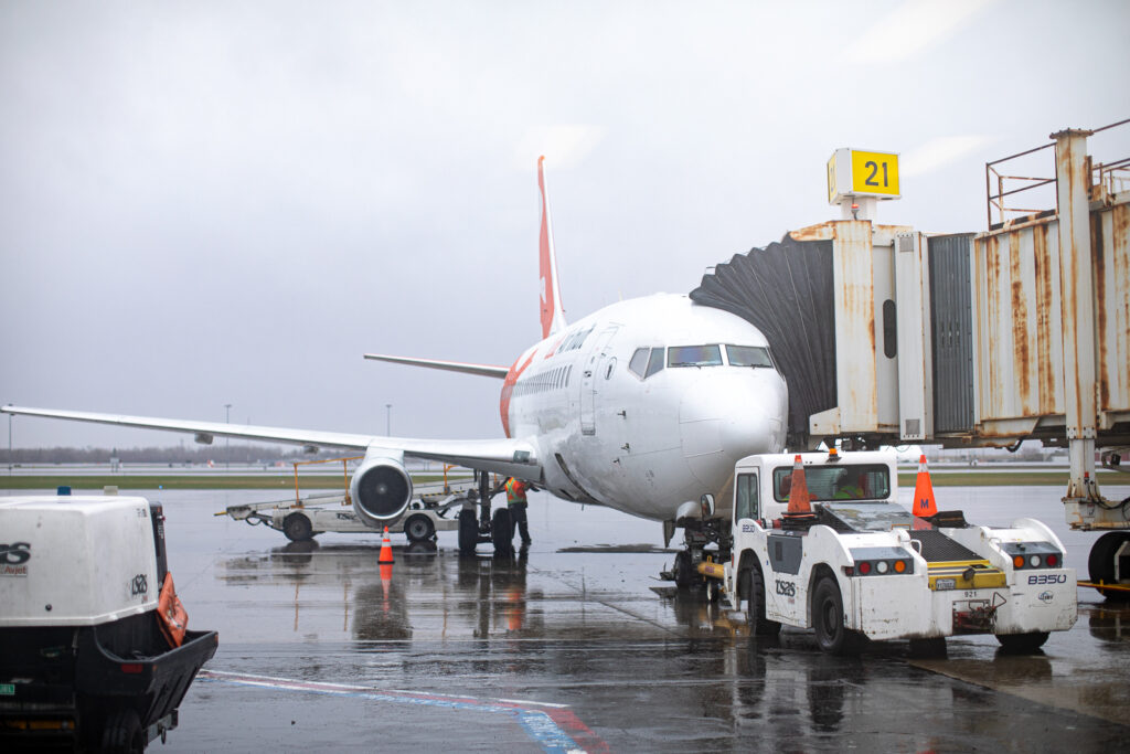 Air Inuit 737 at the gate
