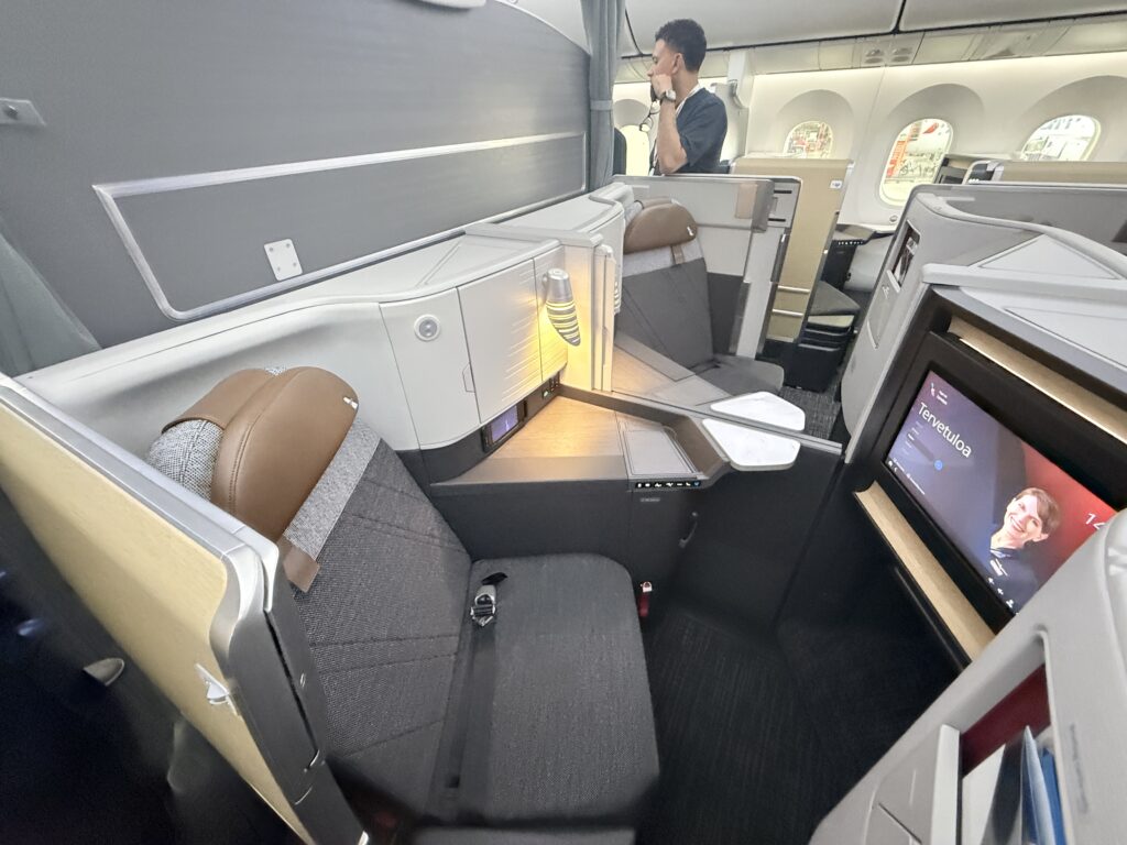 Back row of Flagship cabin, center pair, aboard this American 787-9