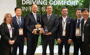 China Southern and Recaro executives celebrate the new deal.