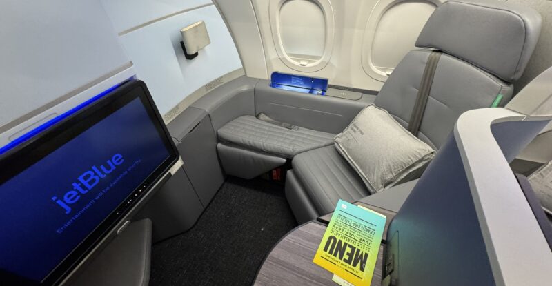 JetBlue Mint Studio Vantage Solo seat