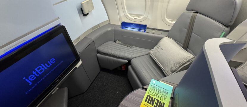 JetBlue Mint Studio Vantage Solo seat