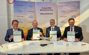 From left to right: Javier Massot, Chief Operations Officer, Cebu Air; Mike Szuecs, Chief Executive Officer, Cebu Air; Tom Vandendael, Senior Vice President Global Sales & Customer Management, Lufthansa Systems; Jan-Peter Gaense, Senior Vice President Net Line & SIRAX, Lufthansa Systems. (Copyright: Lufthansa Systems)
