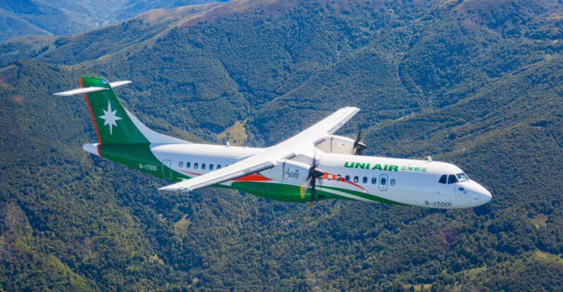 UNI Air ATR 72‑600 in flight