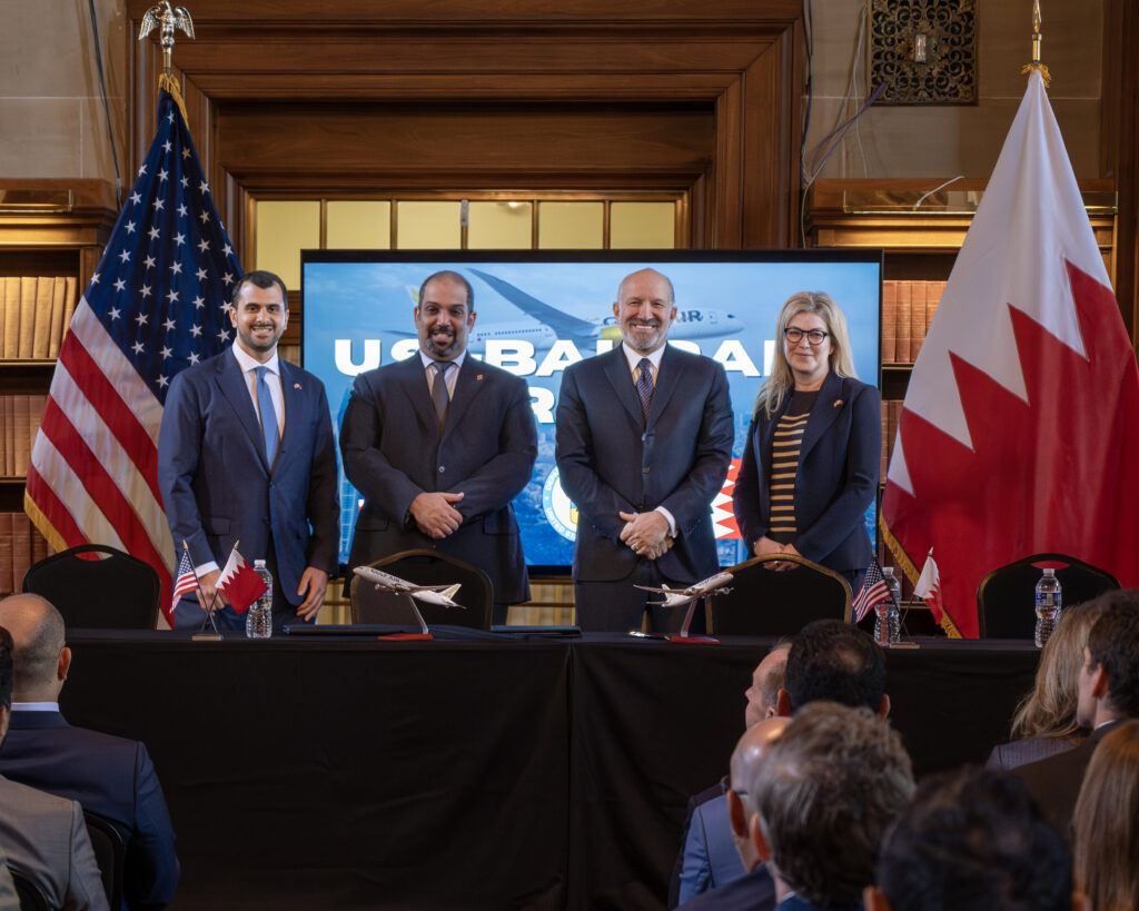 Pictured from left to right are Gulf Air Group Chairman Khalid Taqi; Bahrain Minister of Finance and National Economy Shaikh Salman bin Khalifa Al Khalifa; U.S. Commerce Secretary Howard Lutnick; and Boeing Commercial Airplanes CEO Stephanie Pope.