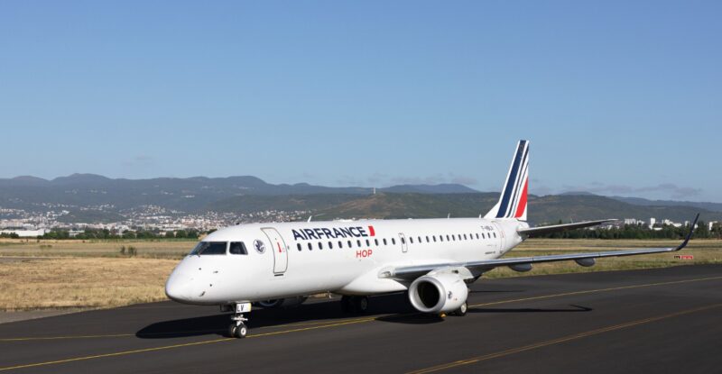 Air France Hop! Embraer 190 taking off