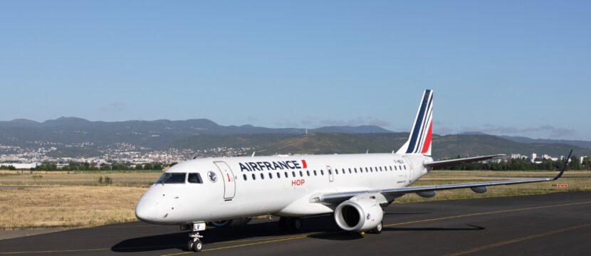 Air France Hop! Embraer 190 taking off