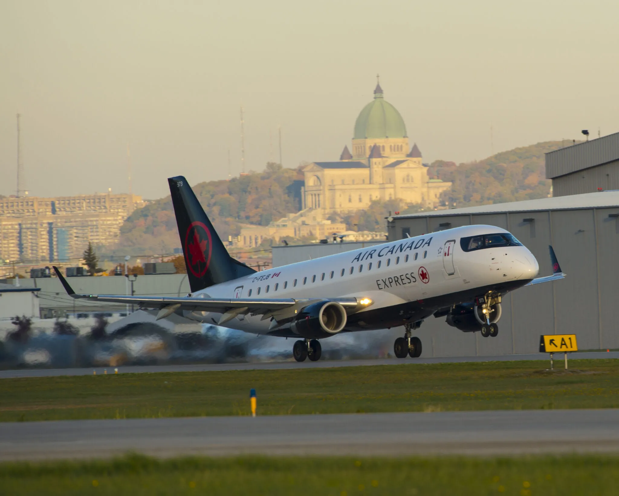 Air Canada extols virtues of SES multi-orbit IFC, nears E175