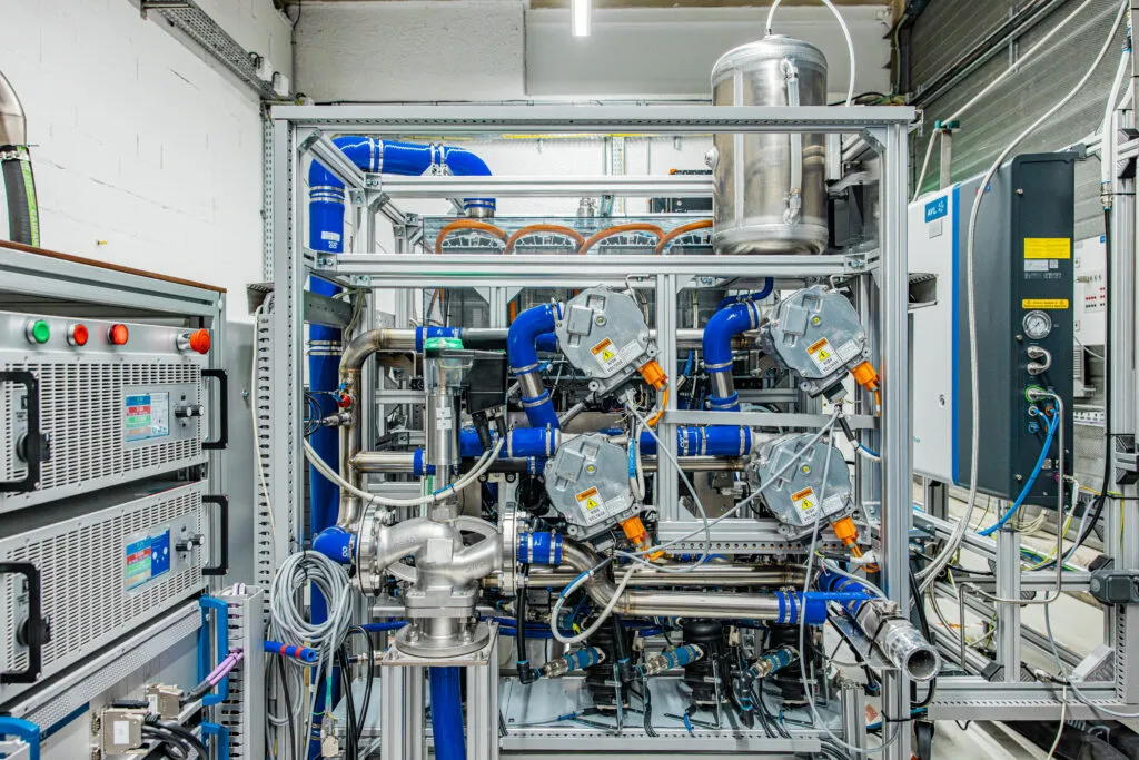 Beyond Aero hydrogen-electric powertrain lab with fuel cell channels in action.