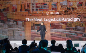 Emily Cho, President and CMO of HANJIN Logistics Corporation, at Hanjin Group's 80th anniversary celebration