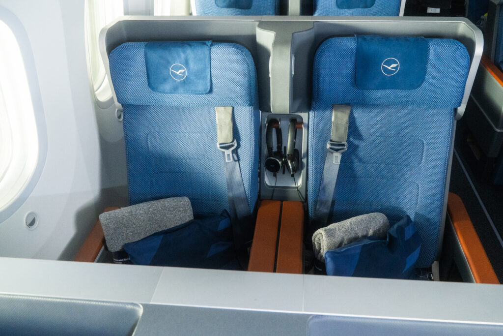 Allegris premium economy class seat