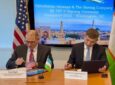 The agreement was signed by Shukhrat Khudaykulov, Chairman of the Board of Uzbekistan Airways, and Paul Righi, Boeing’s Vice President of Sales and Marketing.