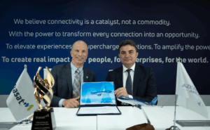 Azerbaijan Airlines and Viasat sign a new strategic agreement. (L-R: Don Buchman, VP and GM, Viasat Aviation; Samir Rzayev, President of Azerbaijan Airlines CJSC).