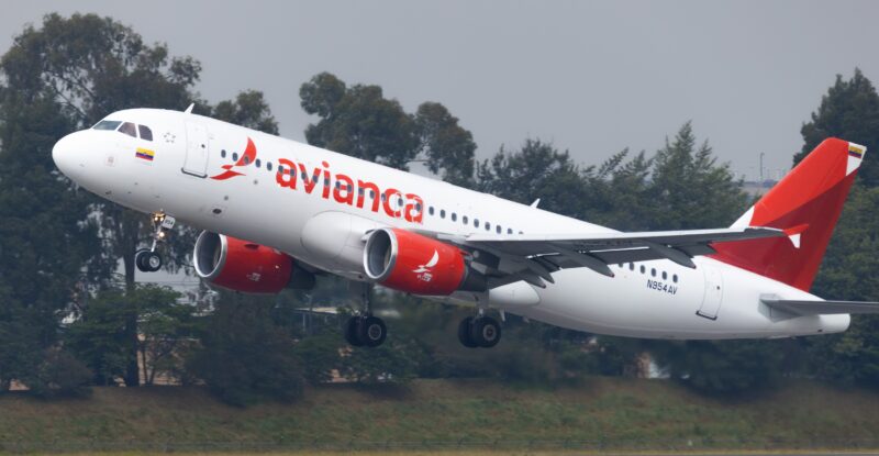 Avianca A320 on takeoff