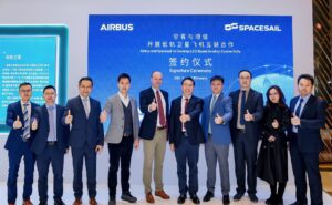 Airbus and Spacesail executives celebrate new MOU