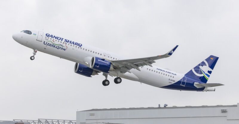 Qanot Sharq A321XLR taking off.