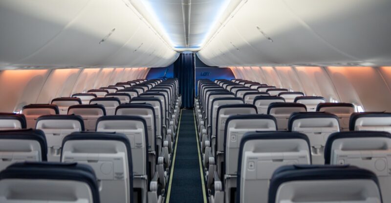 LOT Polish Airlines Boeing 737 new cabin.