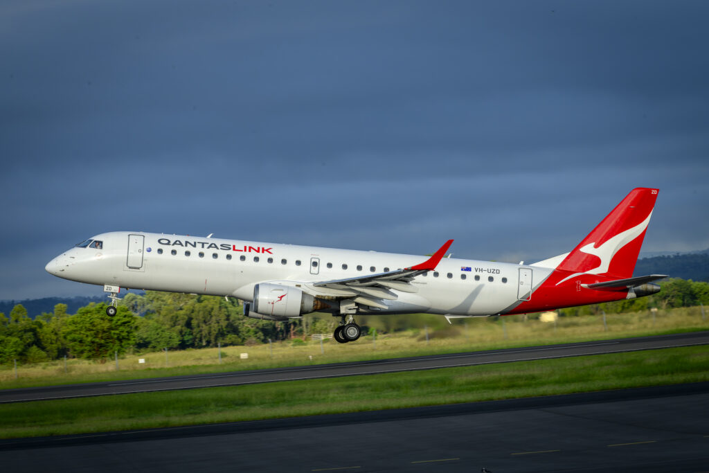 QantasLink E190 taking off.