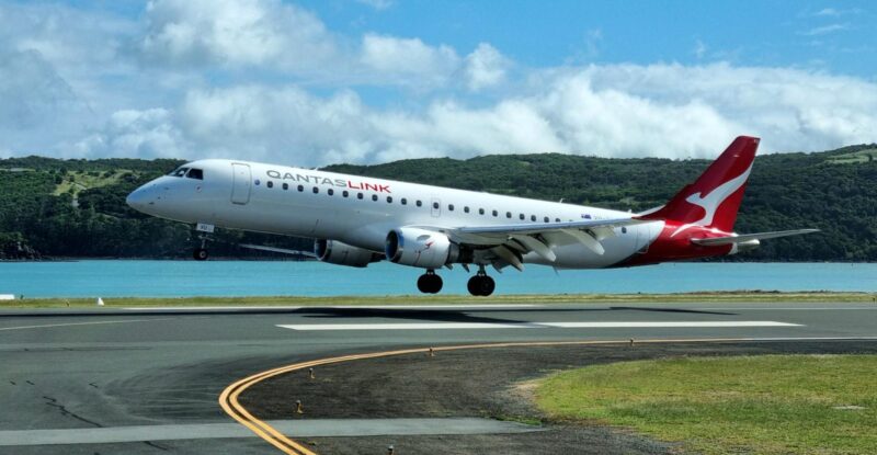 QantasLink E190 taking off.