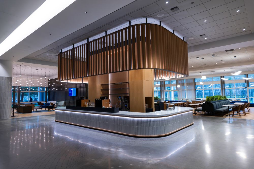 660,000-square-foot, state-of-the-art Alaska Airlines training facility.